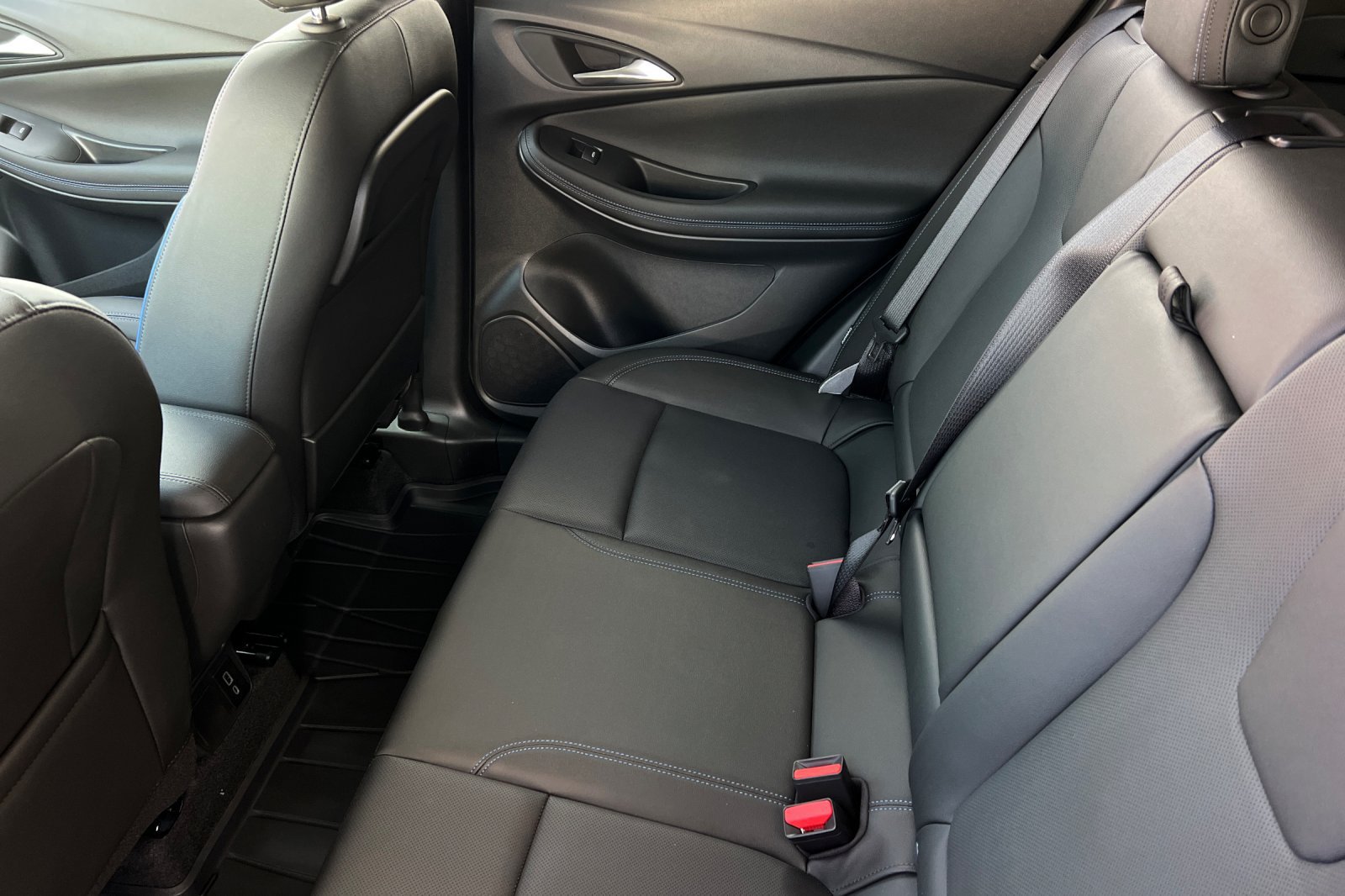 New 2026 Buick Encore GX Sport Touring w/ Comfort Package FWD image 11