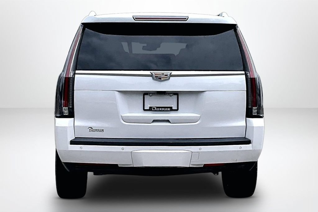 Used 2020 Cadillac Escalade Luxury AWD/4WD image 6