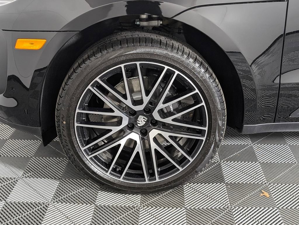 New 2026 Porsche Macan image 12