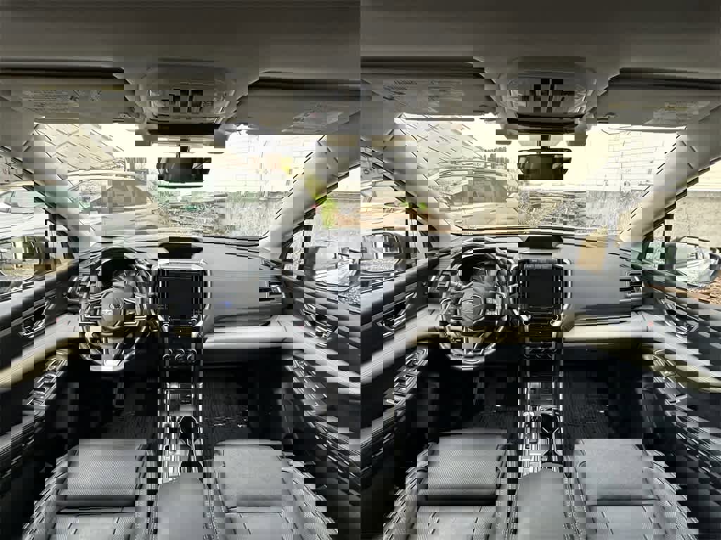 Used 2022 Subaru Ascent Limited w/ Technology Package image 10