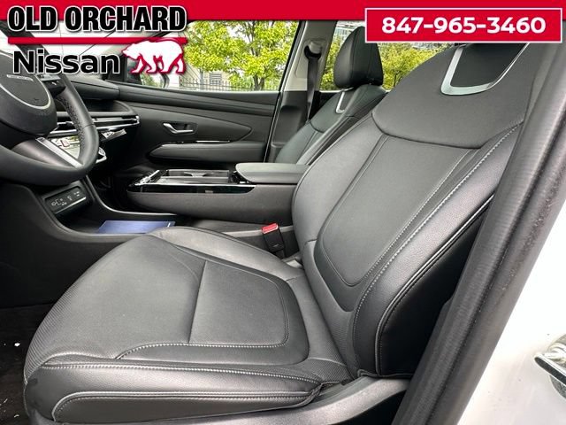 Used 2025 Hyundai Tucson Limited AWD/4WD image 10