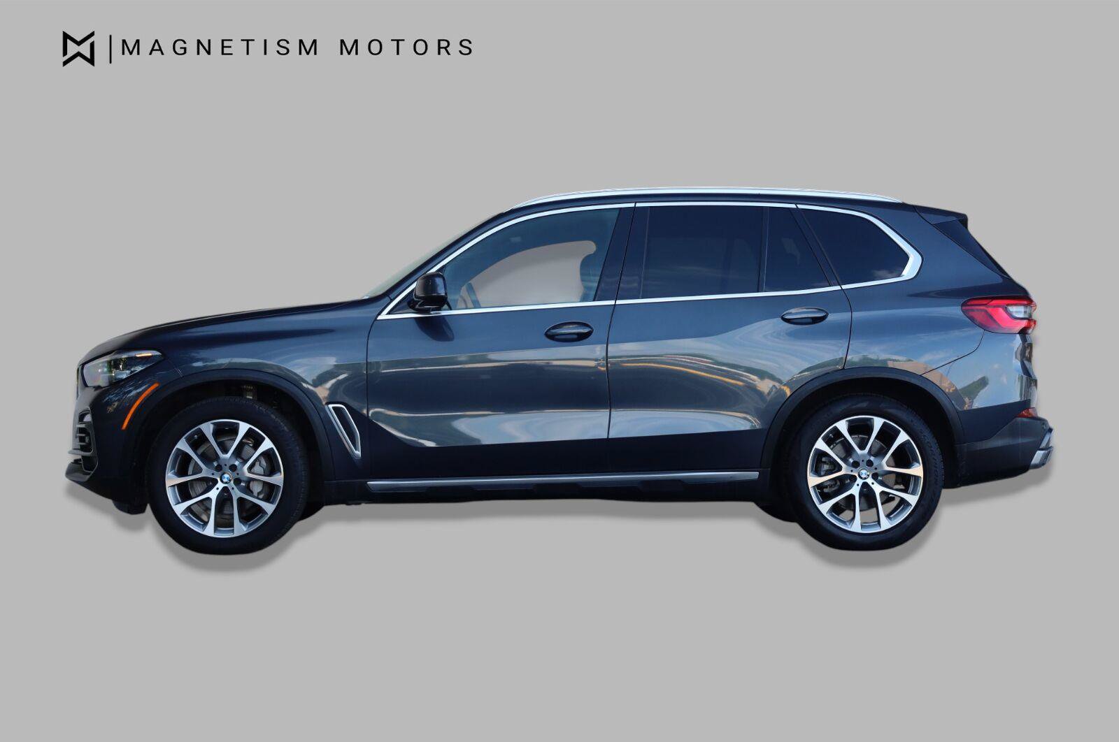 Used 2019 BMW X5 xDrive40i w/ Convenience Package AWD/4WD image 3