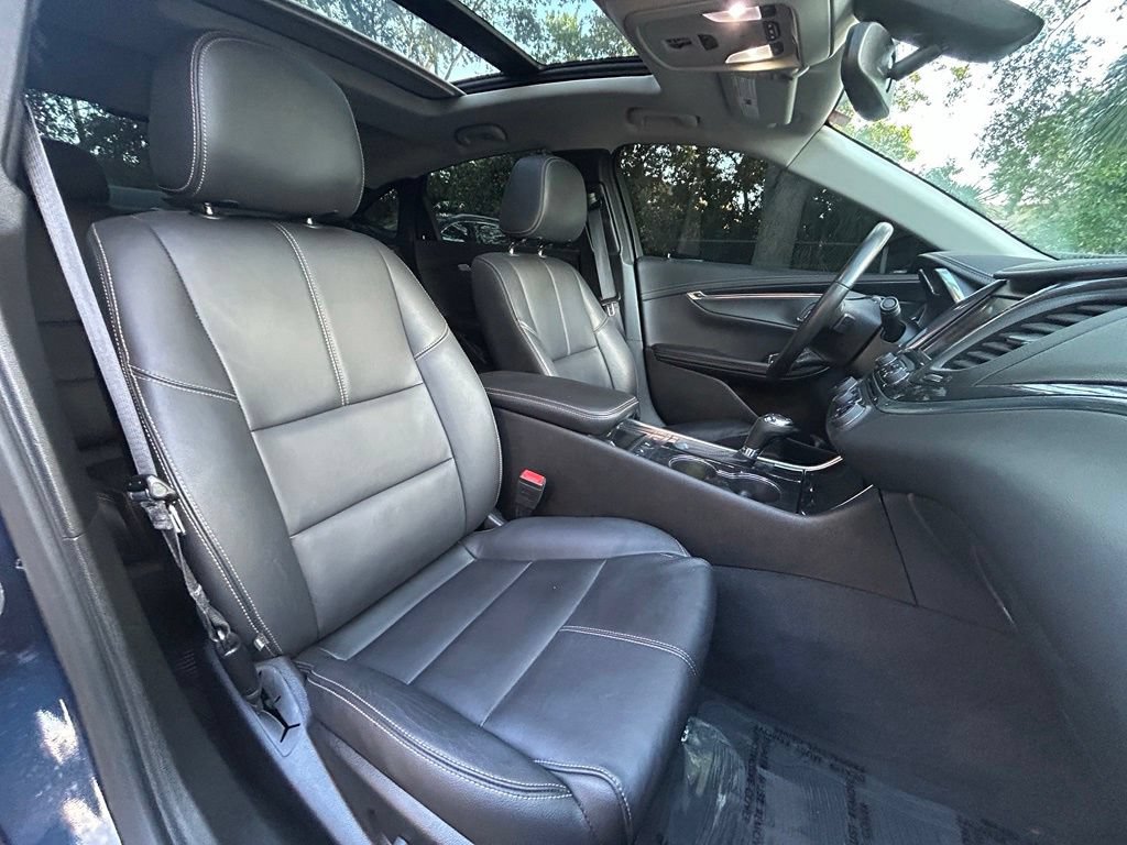 Used 2018 Chevrolet Impala LT w/ Sunroof and Spoiler Package FWD image 29