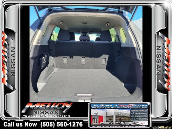 Used 2023 Nissan Rogue SV image 12