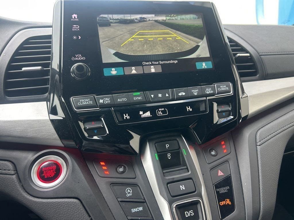 Certified 2024 Honda Odyssey Sport image 3