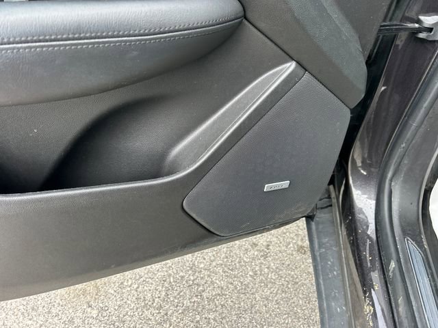 Used 2019 Cadillac XT5 Luxury image 31