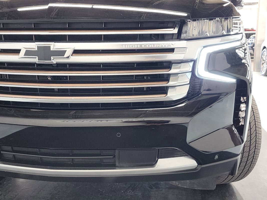 Used 2023 Chevrolet Suburban High Country image 48