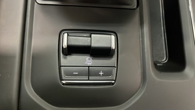 Used 2025 GMC Sierra 1500 Denali Ultimate AWD/4WD image 32