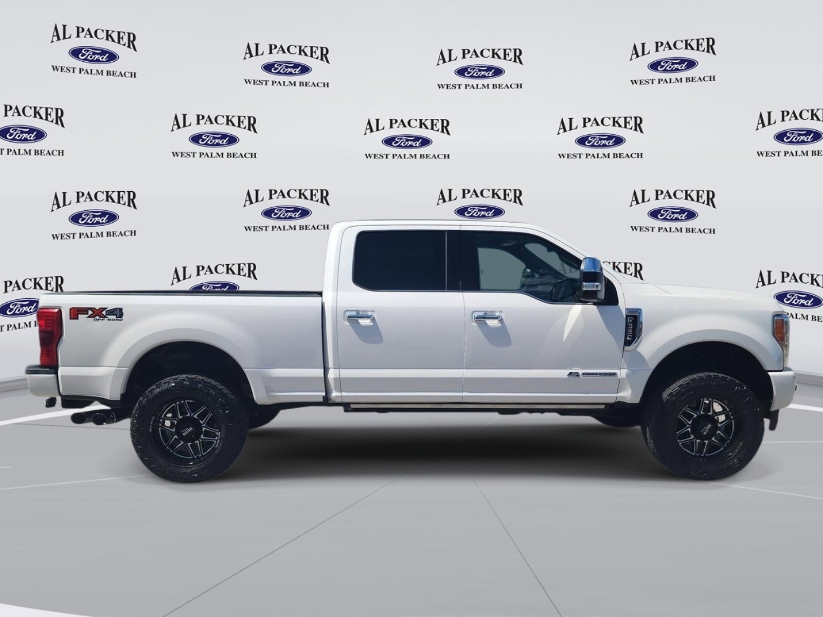 Used 2017 Ford F350 Platinum w/ FX4 Off-Road Package AWD/4WD image 6