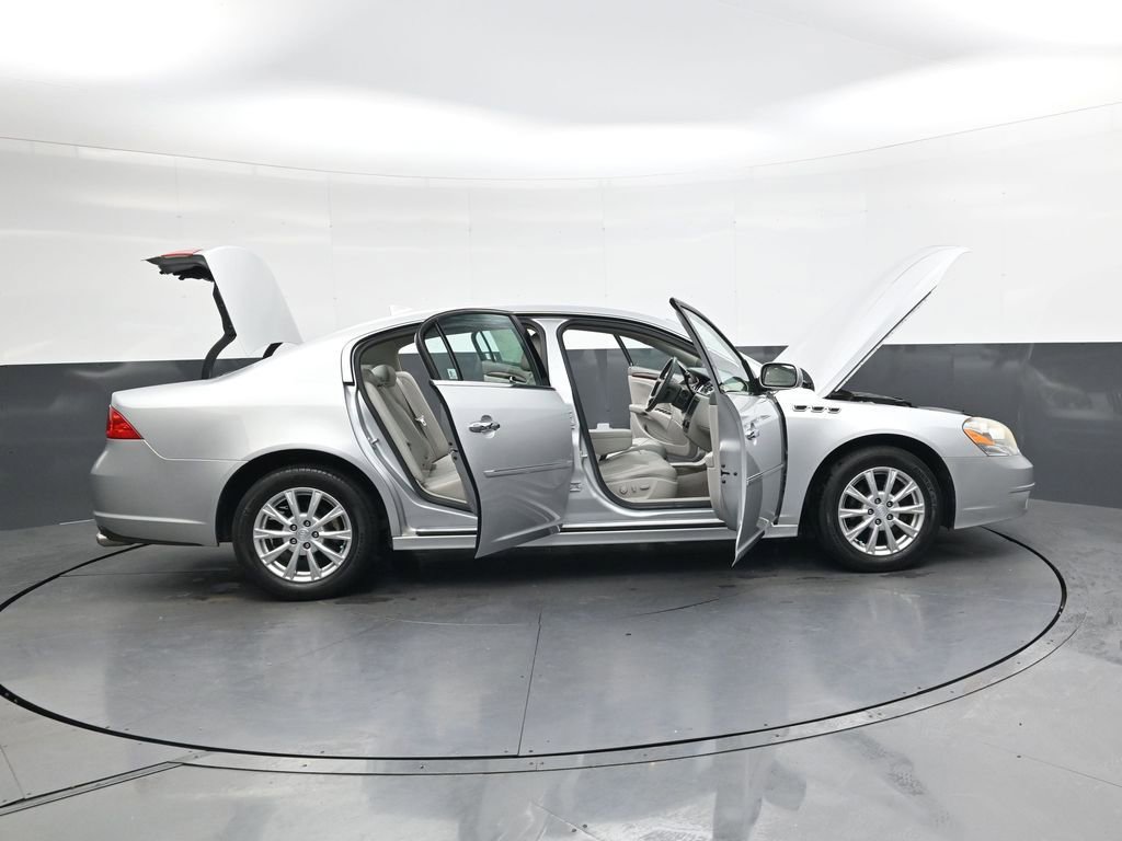 Used 2011 Buick Lucerne CXL w/ Driver Confidence Package image 39