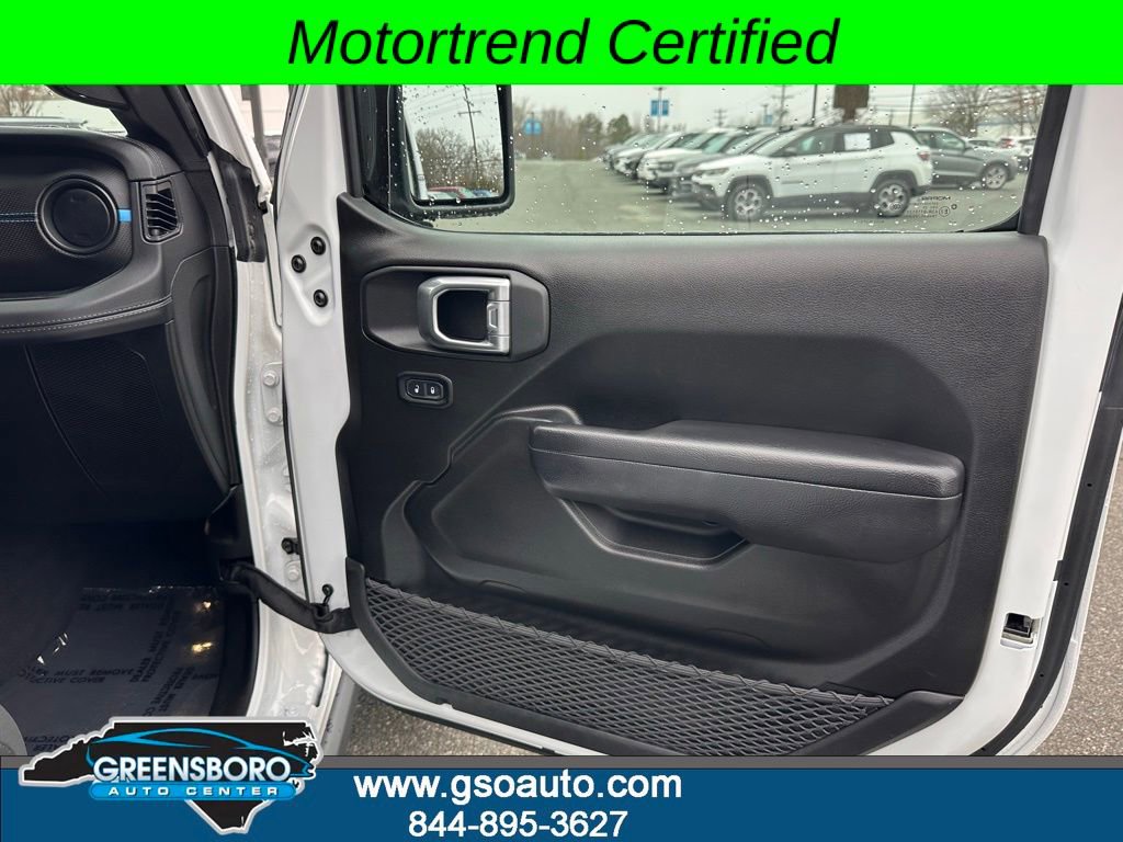 Used 2024 Jeep Wrangler Unlimited Rubicon 4xe w/ Convenience Group image 17