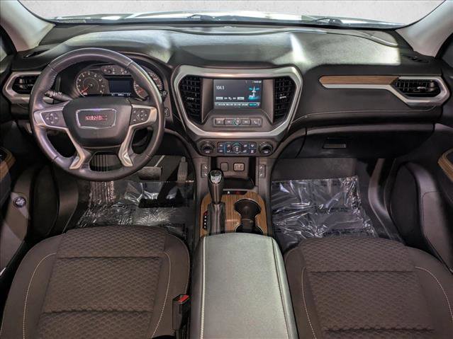 Used 2017 GMC Acadia SLE image 16