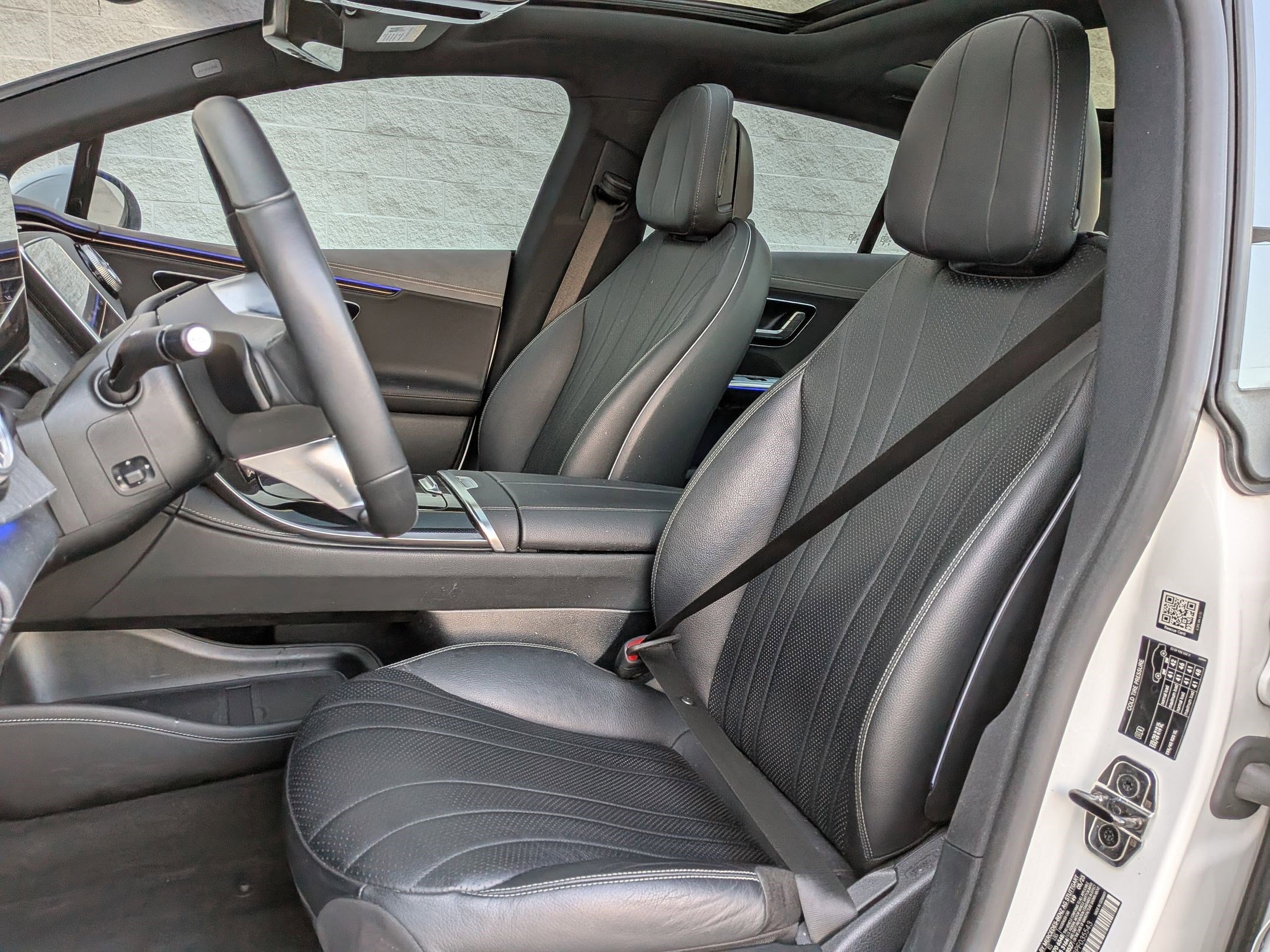 Used 2023 Mercedes-Benz EQE 500 4MATIC Sedan w/ AMG Line Exterior Package image 13