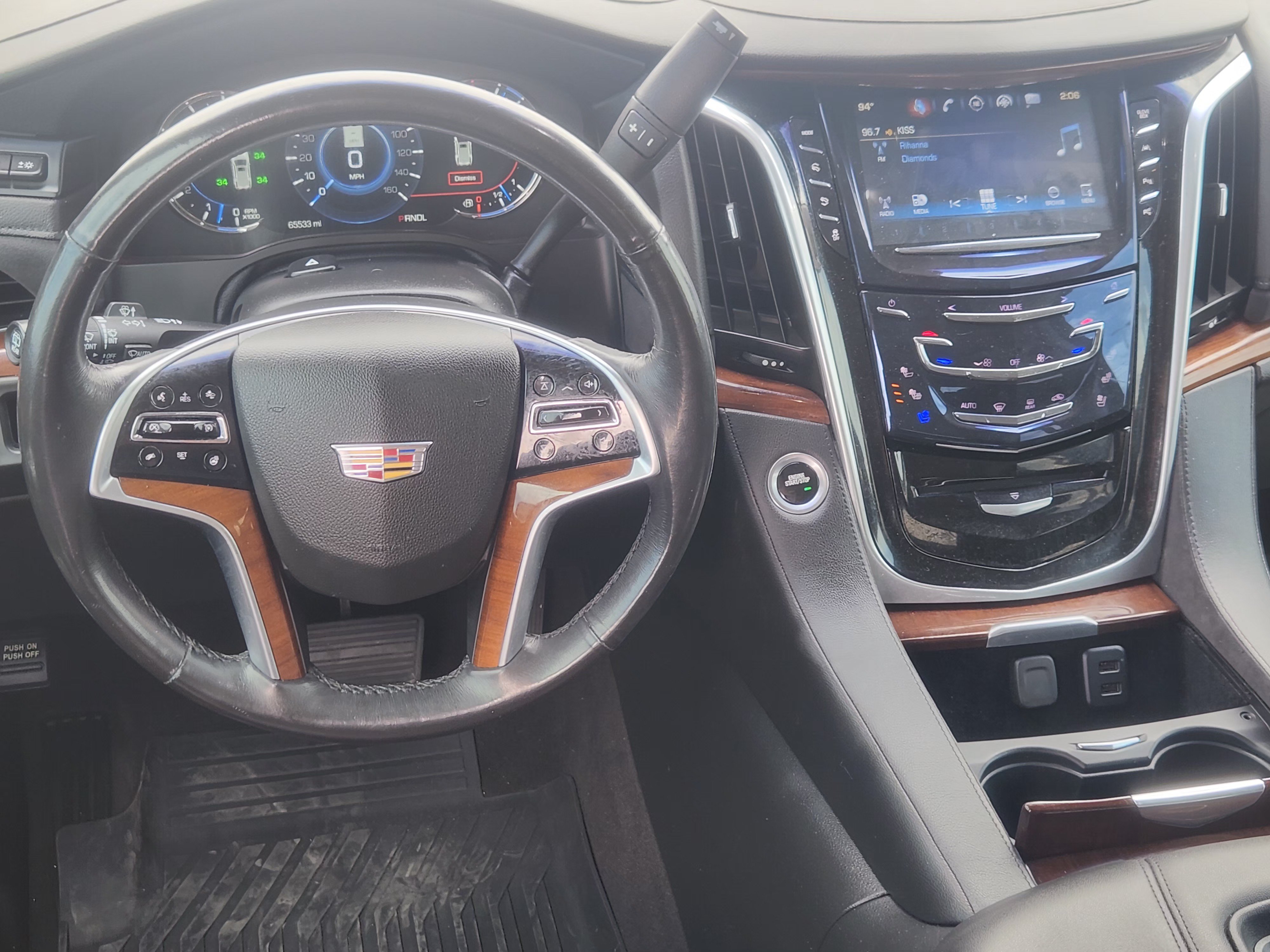 Used 2019 Cadillac Escalade Luxury RWD image 27