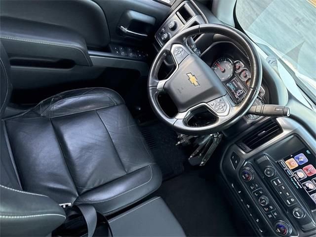 Used 2018 Chevrolet Silverado 1500 LT w/ All Star Edition image 27