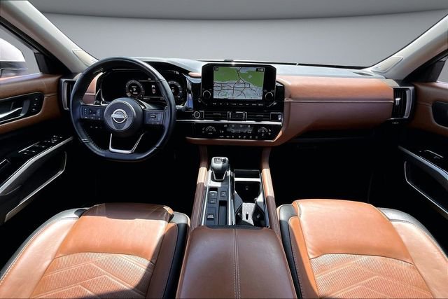 Certified 2023 Nissan Pathfinder Platinum w/ Cargo Package FWD image 7