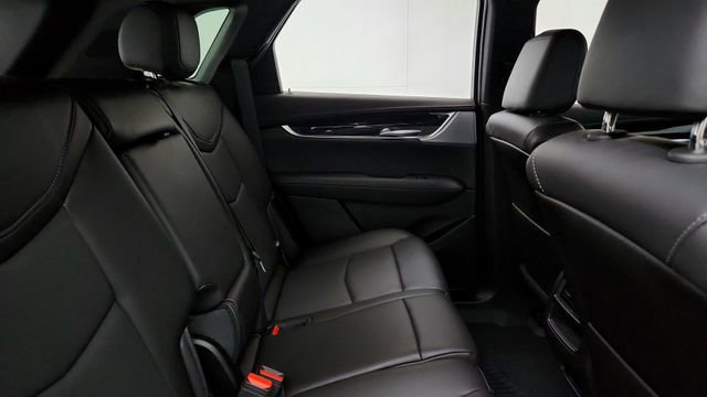 Certified 2025 Cadillac XT5 Premium Luxury w/ LPO, Floor Liner Package image 22