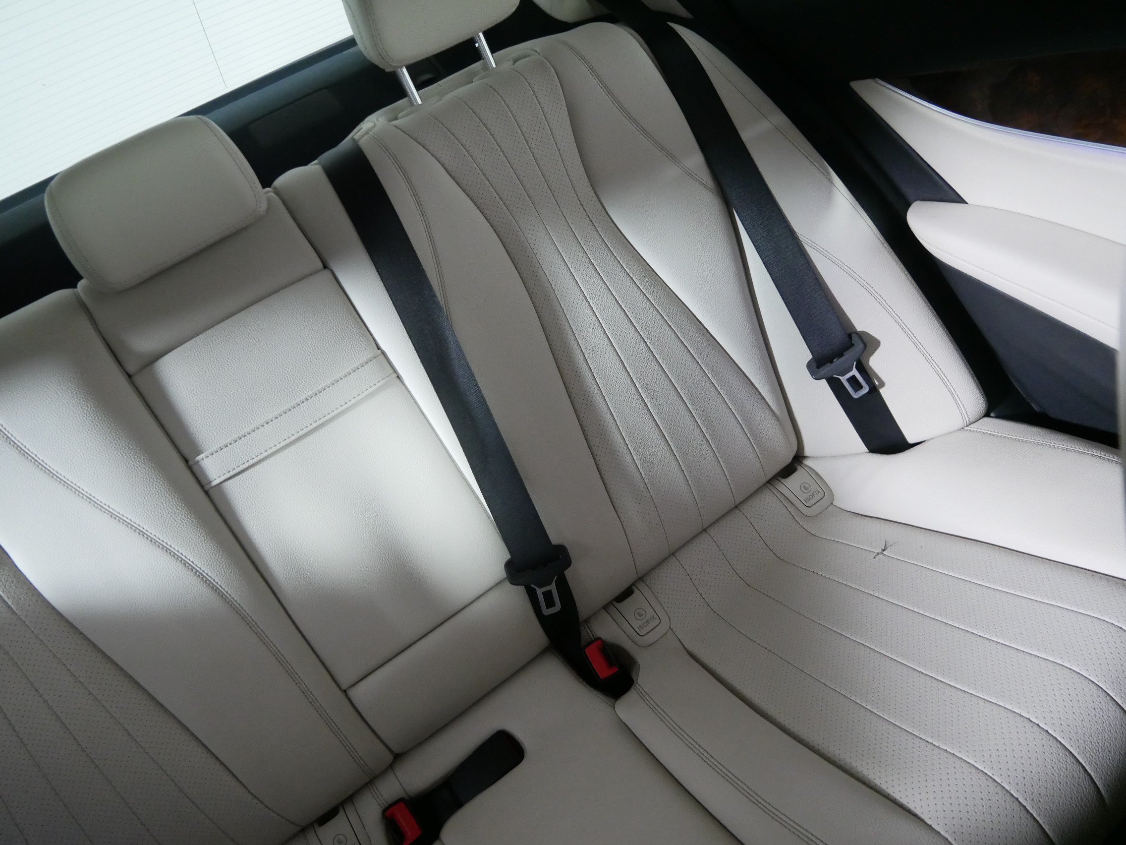 Used 2017 Mercedes-Benz E 300 4MATIC image 14