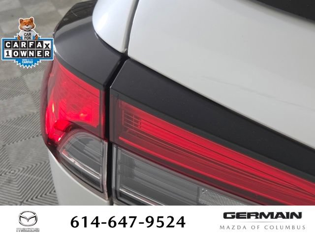 Used 2023 Toyota Corolla Cross XLE w/ Convenience Package AWD/4WD image 16