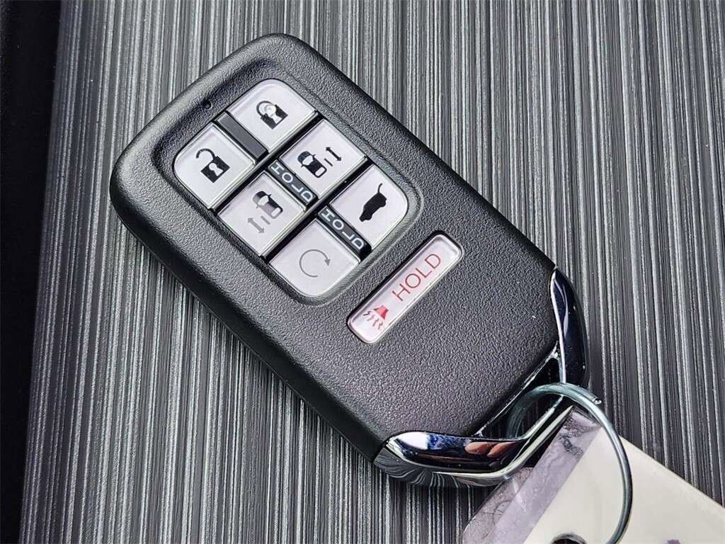 Used 2024 Honda Odyssey Touring image 35