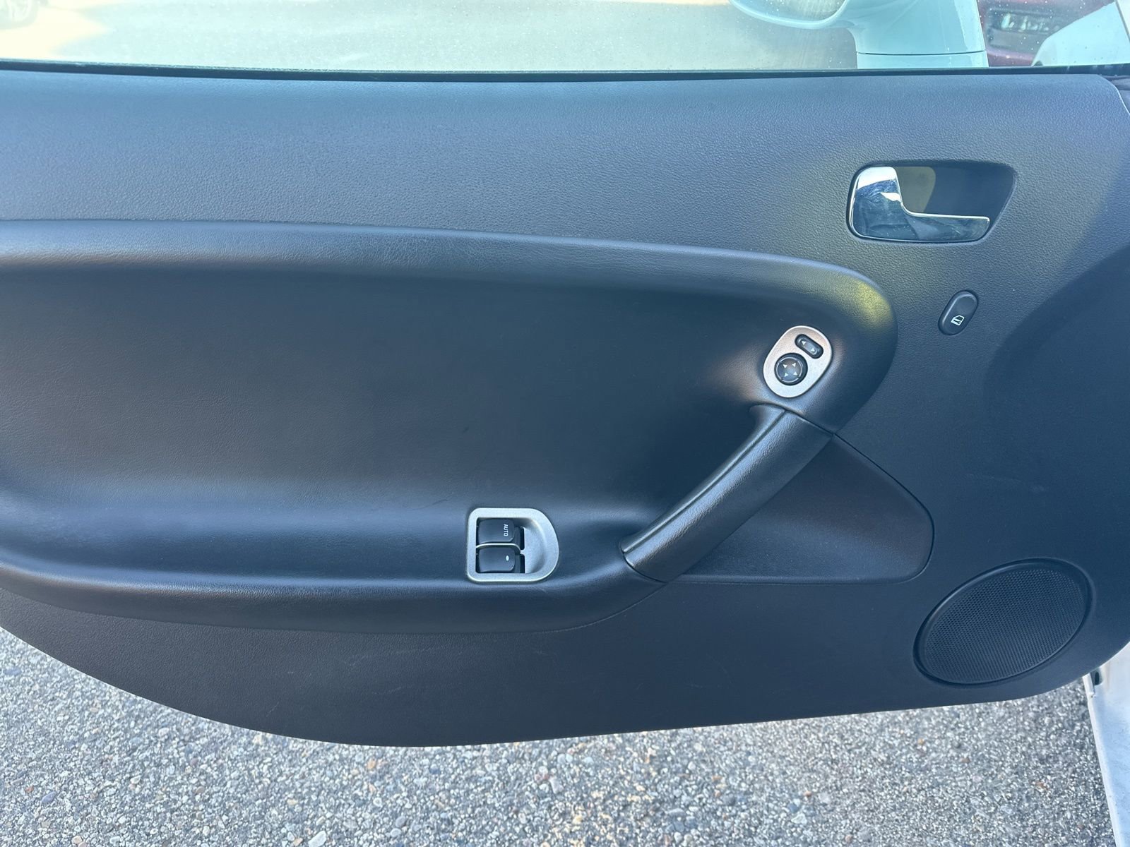 Used 2008 Pontiac Solstice Convertible w/ Premium Package image 6