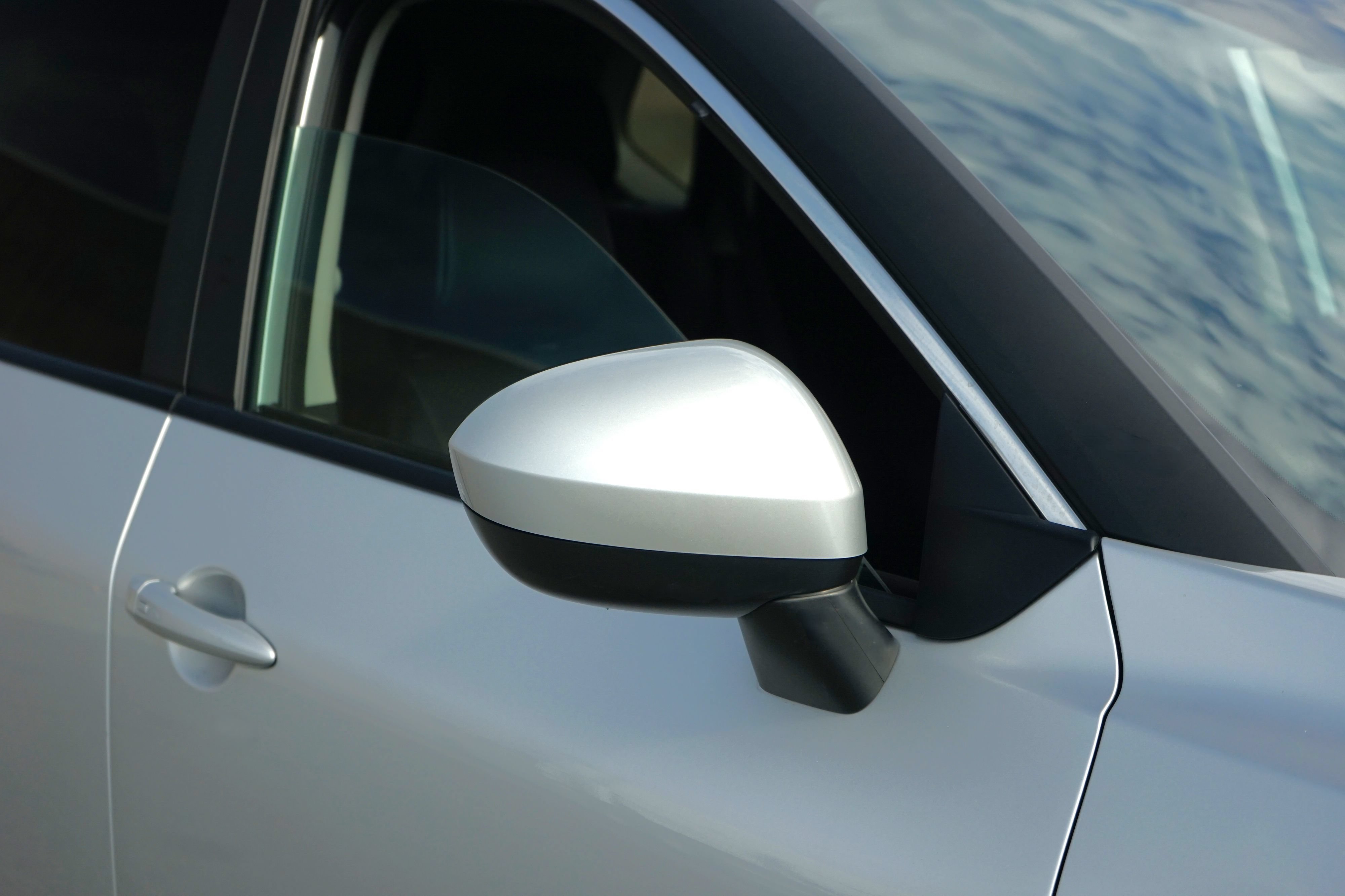 Used 2024 Nissan Rogue SV w/ SV Premium Package AWD/4WD image 5
