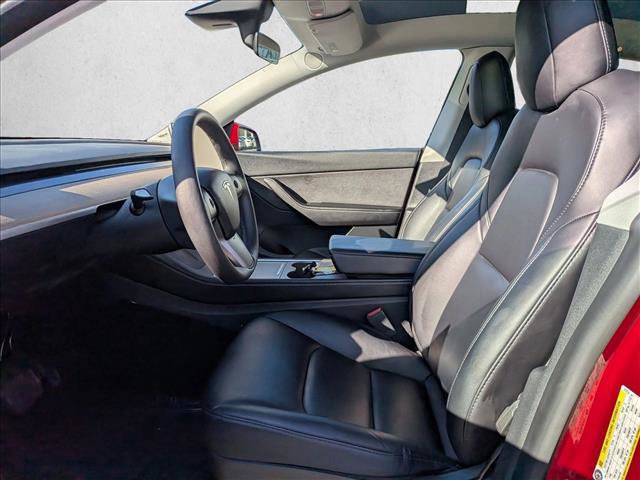 Used 2022 Tesla Model Y Long Range image 17