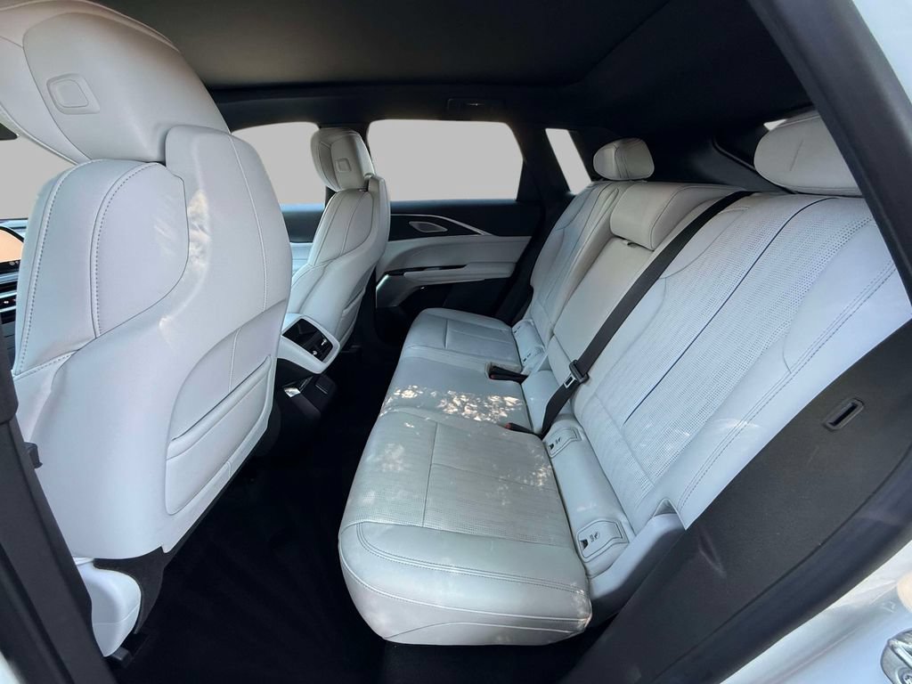 Used 2024 Cadillac Lyriq Luxury RWD image 19