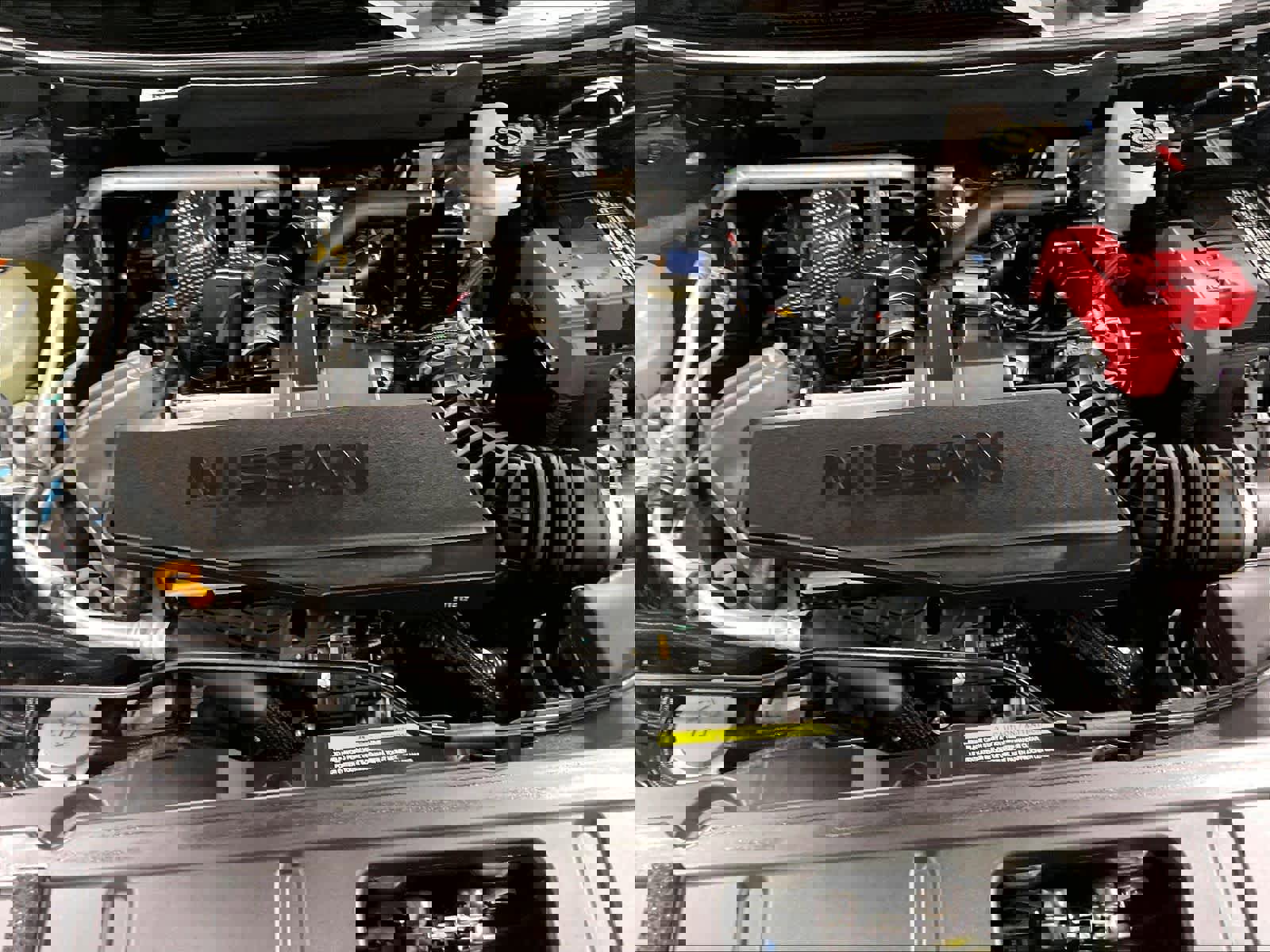 Used 2025 Nissan Rogue S image 34