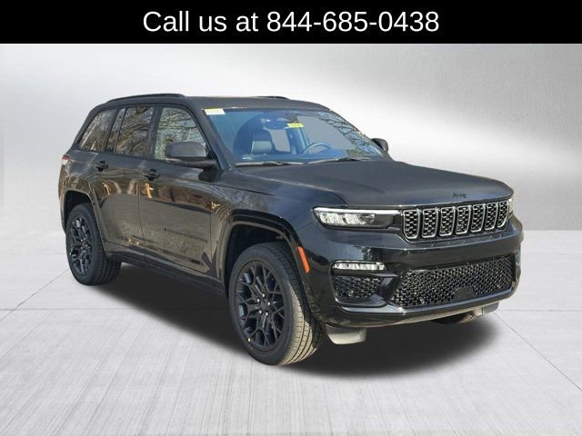 New 2025 Jeep Grand Cherokee Summit AWD/4WD image 3