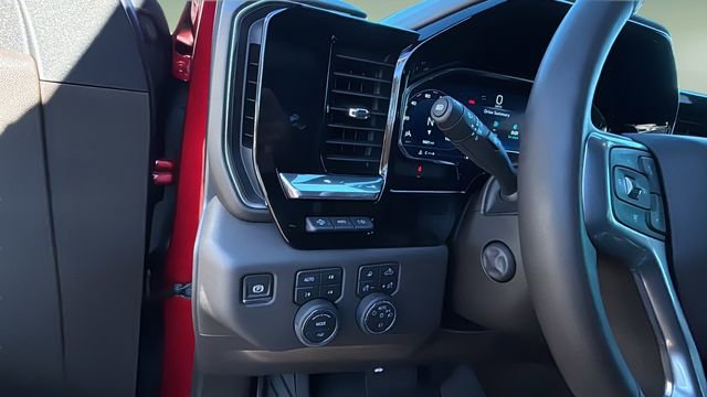 Used 2025 Chevrolet Silverado 1500 LTZ w/ LTZ Premium Package image 22