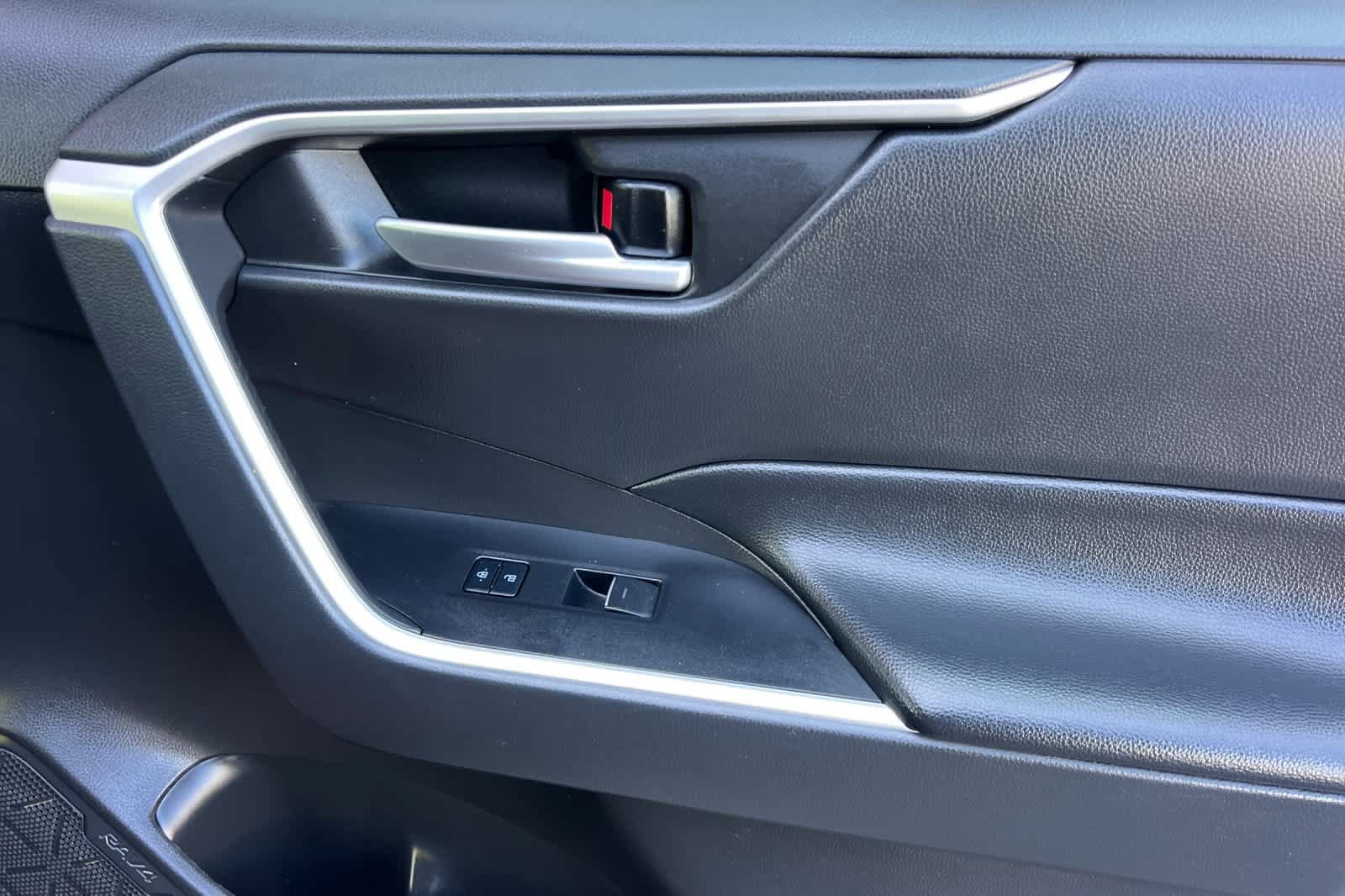 Certified 2023 Toyota RAV4 XLE AWD/4WD image 19