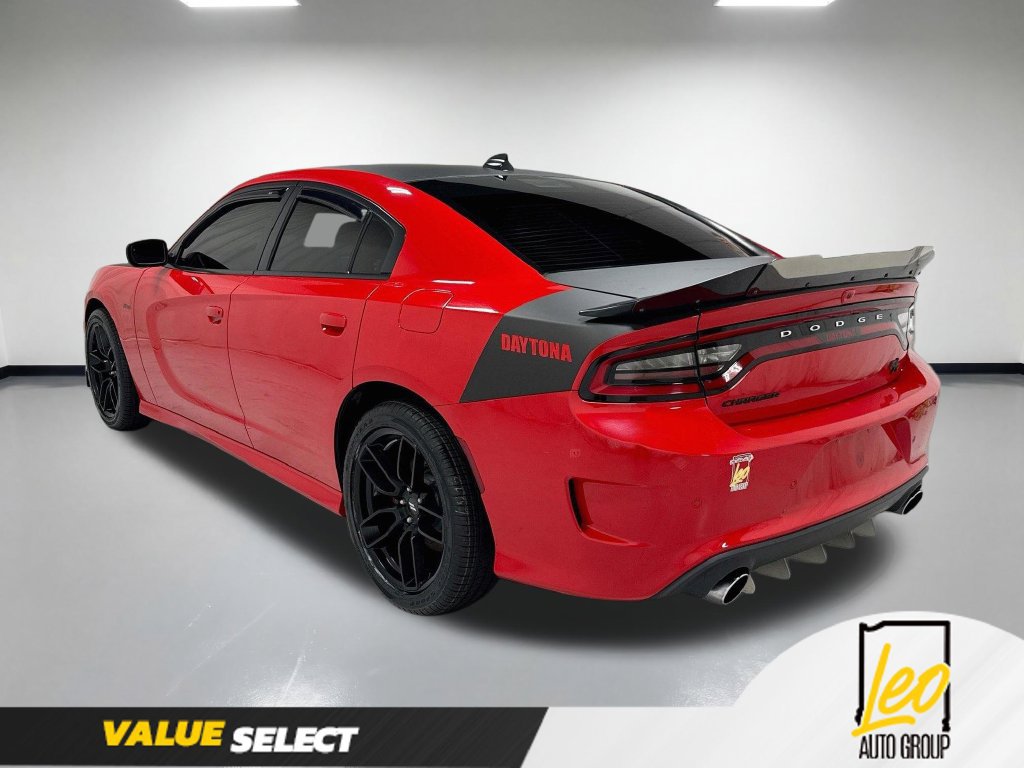 Used 2017 Dodge Charger R/T RWD image 9