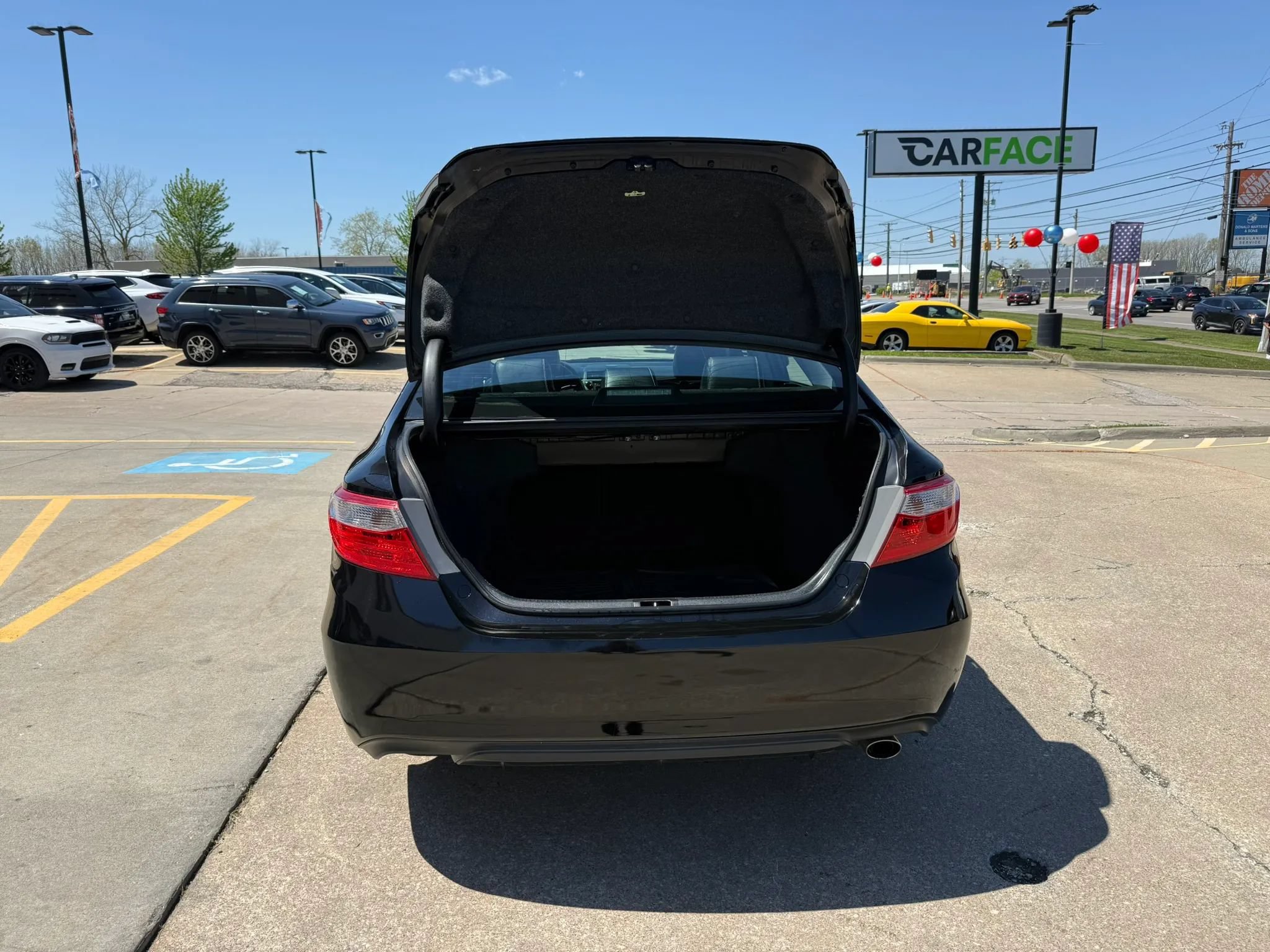 Used 2016 Toyota Camry SE FWD image 13