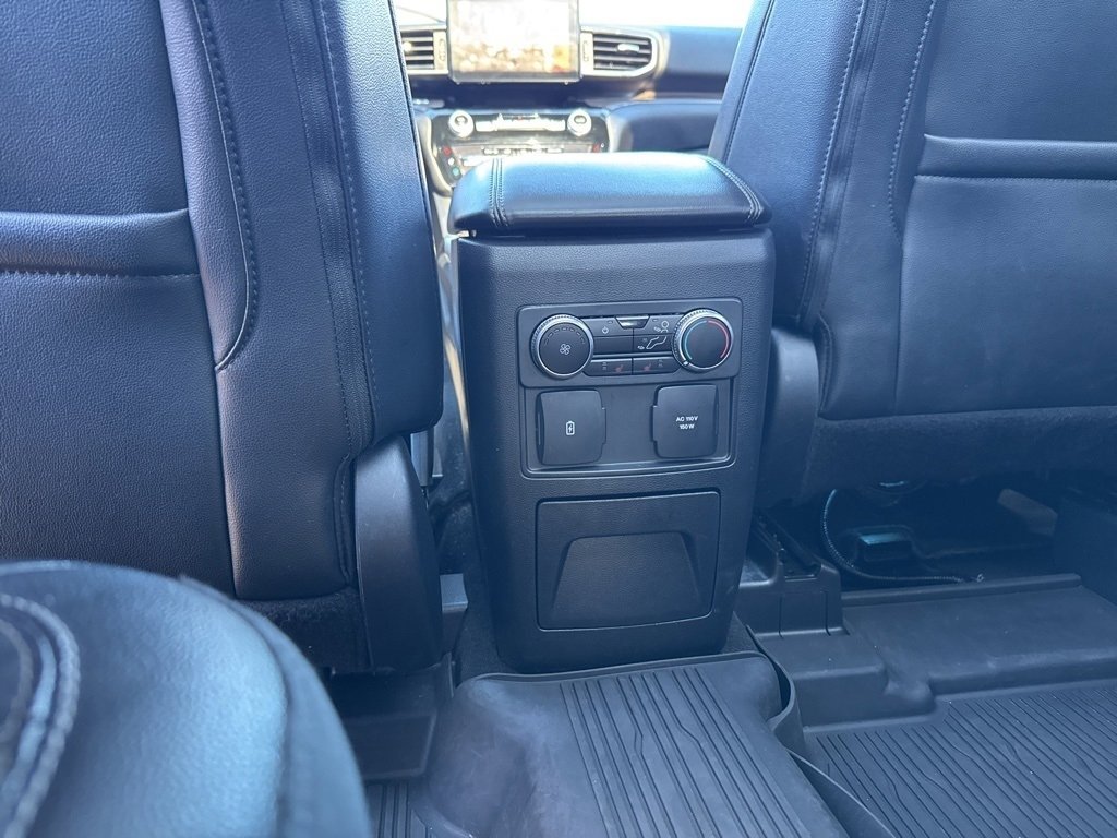 Used 2022 Ford Explorer Limited w/ Equipment Group 301A image 23
