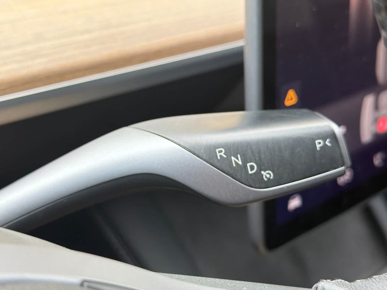 Used 2024 Tesla Model Y 2WD image 21