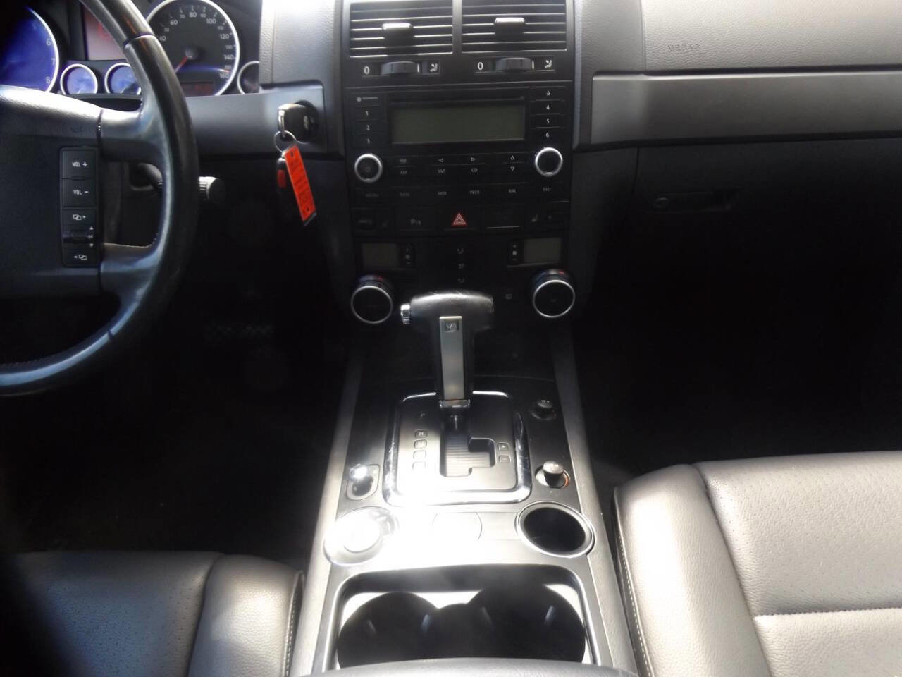 Used 2008 Volkswagen Touareg V6 AWD/4WD image 14