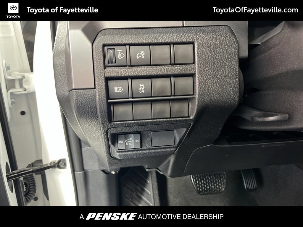 Certified 2026 Toyota Tacoma SR5 AWD/4WD image 30