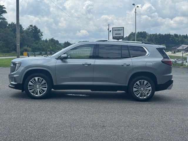 New 2027 GMC Acadia Denali w/ LPO, Floor Liner Package AWD/4WD image 4