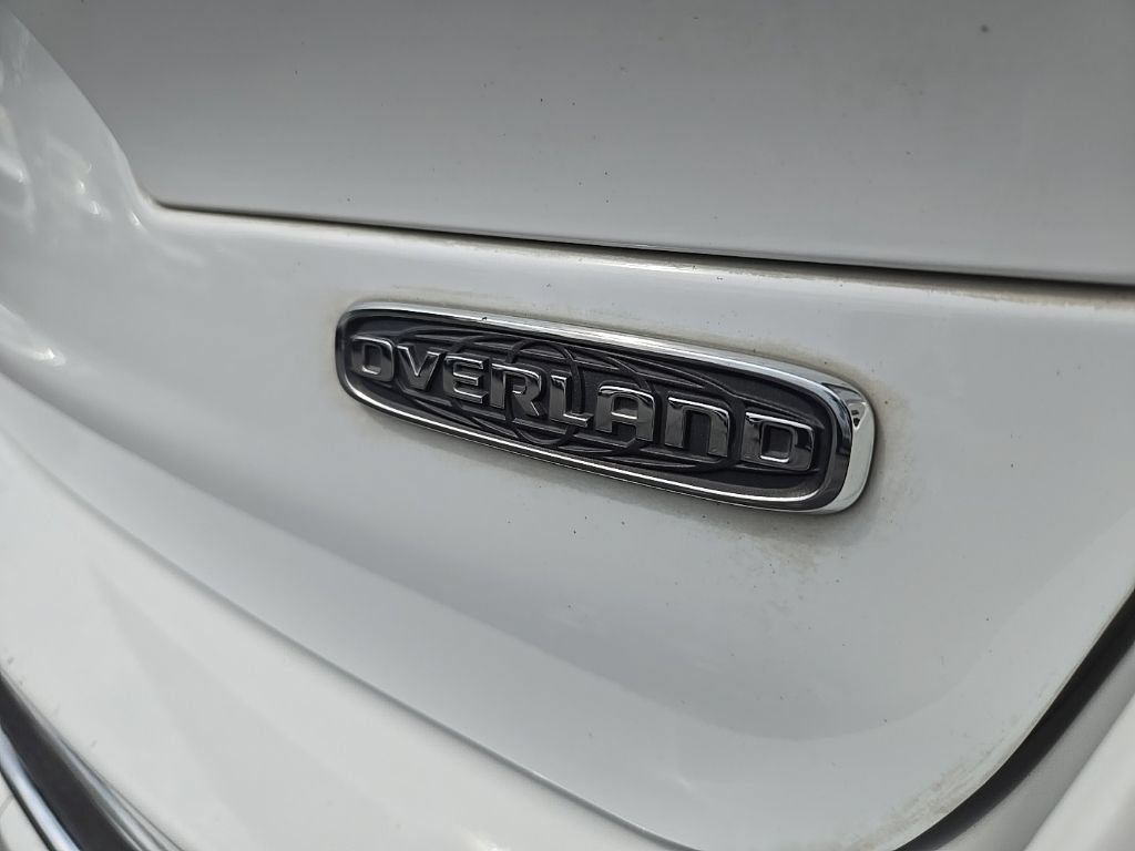 Used 2021 Jeep Grand Cherokee L Overland w/ Luxury Tech Group IV AWD/4WD image 14