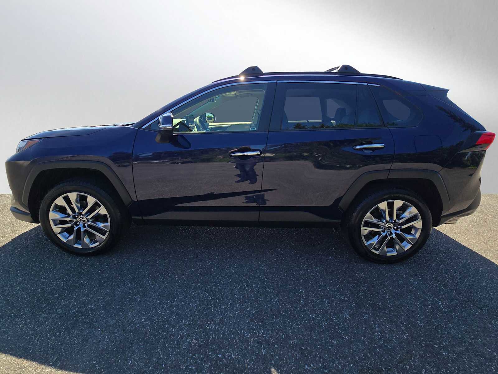 Used 2025 Toyota RAV4 Limited w/ Advanced Technology Package AWD/4WD image 6