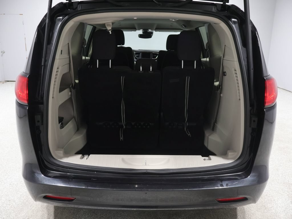 Certified 2023 Chrysler Voyager LX FWD image 20