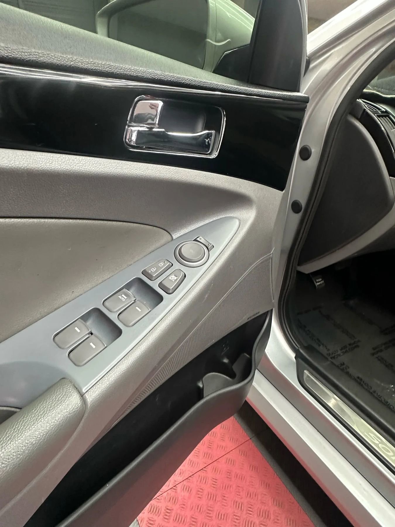 Used 2014 Hyundai Sonata Limited FWD image 10