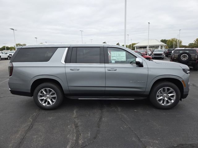 New 2025 Chevrolet Suburban Premier image 22