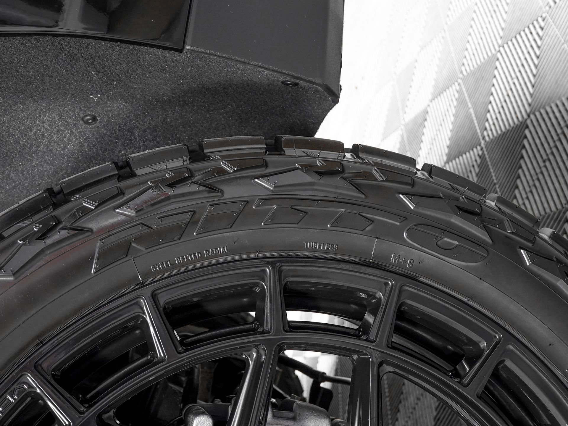 Used 2026 Chevrolet Tahoe Z71 w/ Comfort Package image 37