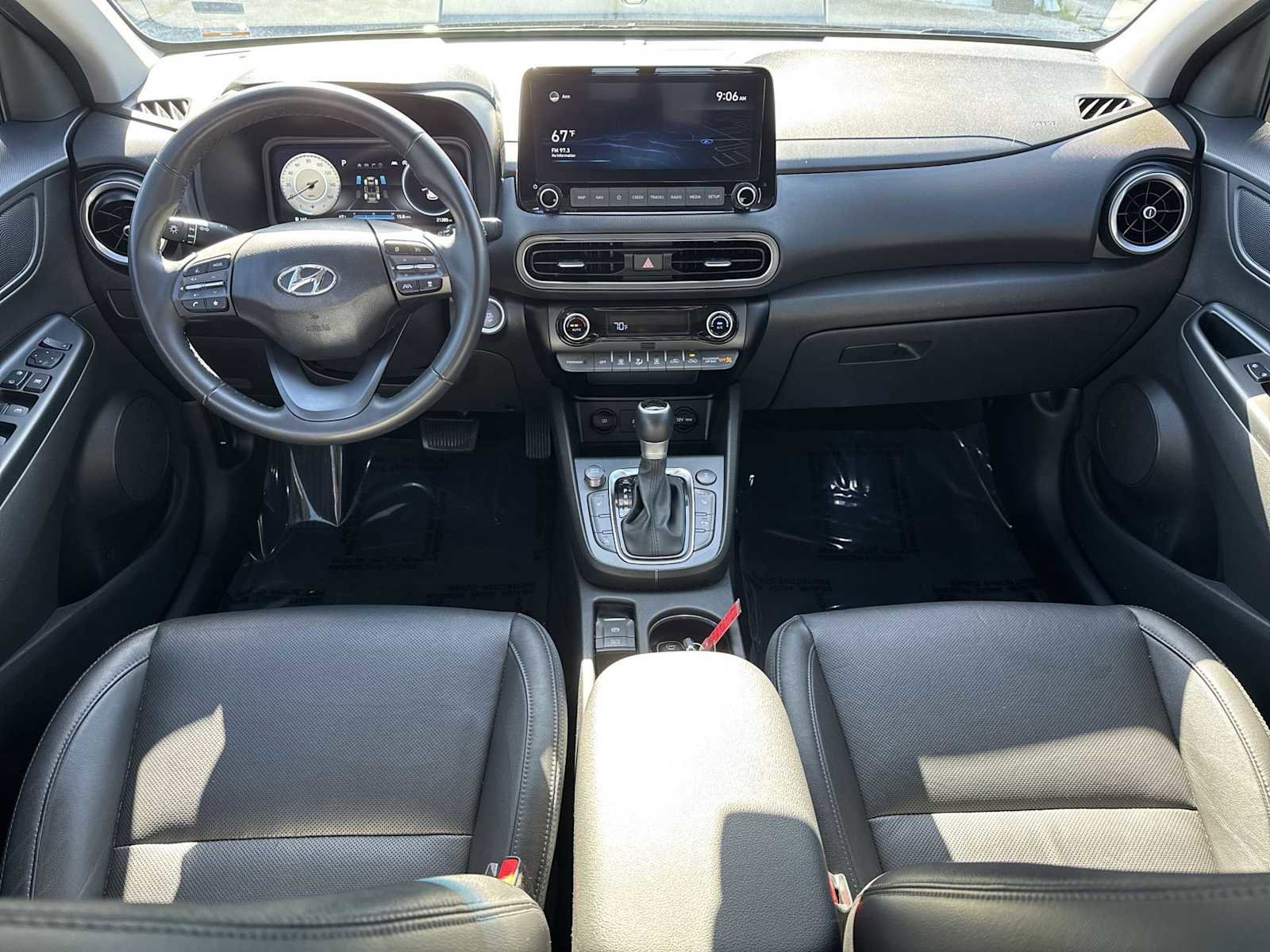 Used 2022 Hyundai Kona Limited image 15