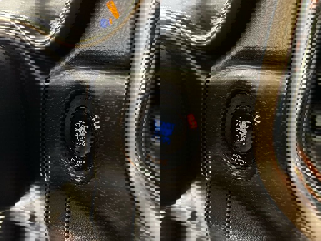 Used 2016 Jeep Grand Cherokee Laredo w/ Quick Order Package 23E image 23