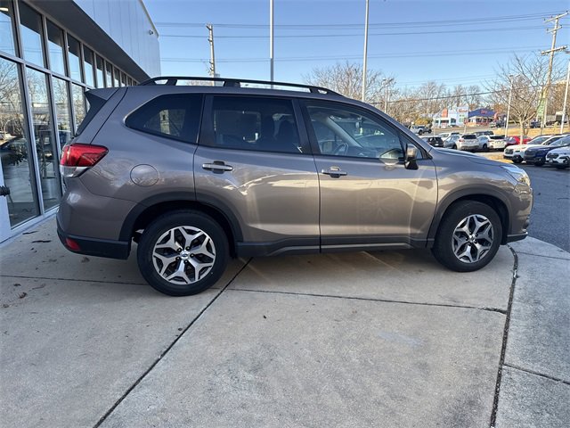 Certified 2023 Subaru Forester Premium image 2