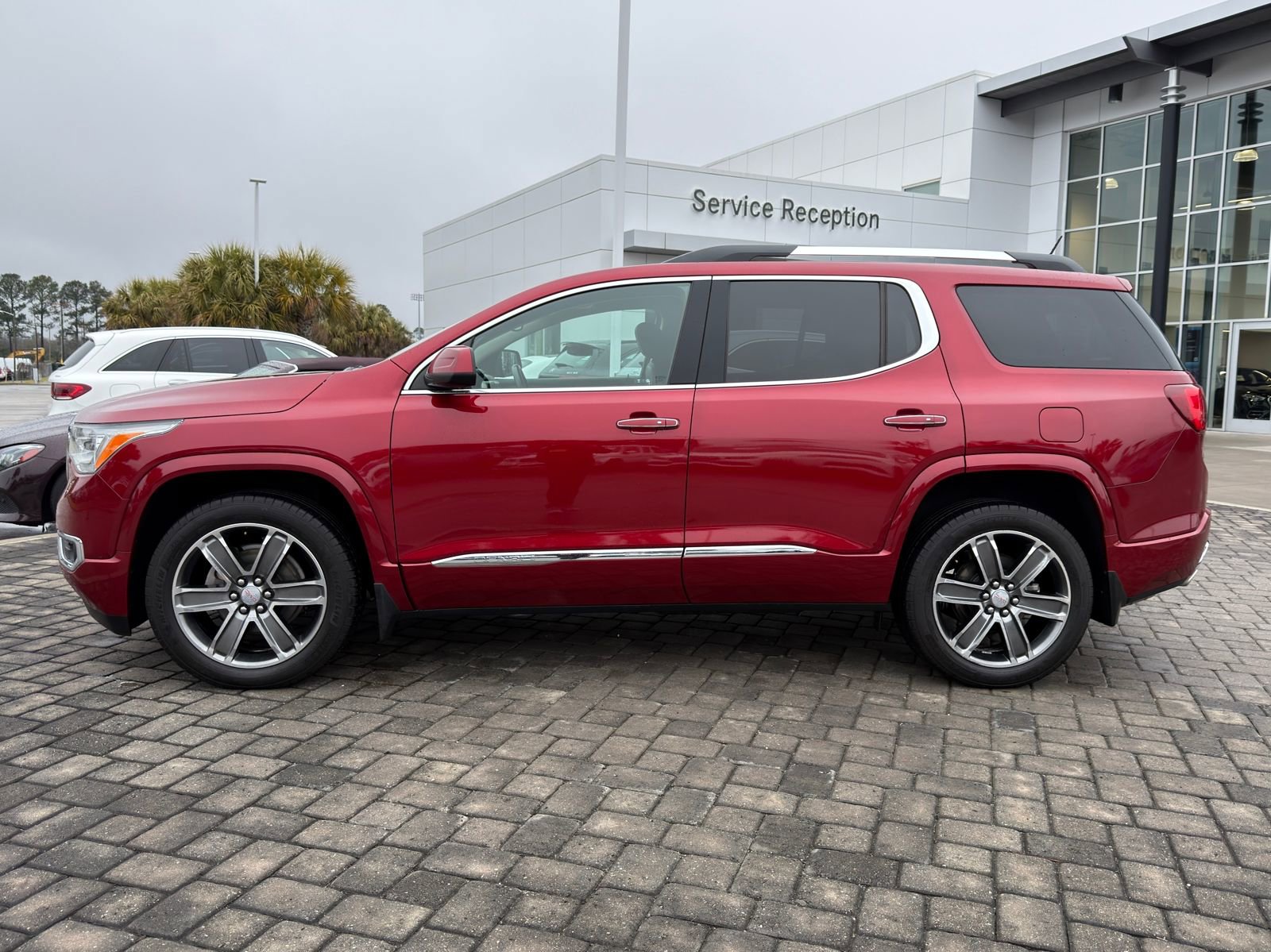 Used 2019 GMC Acadia Denali w/ Technology Package image 11