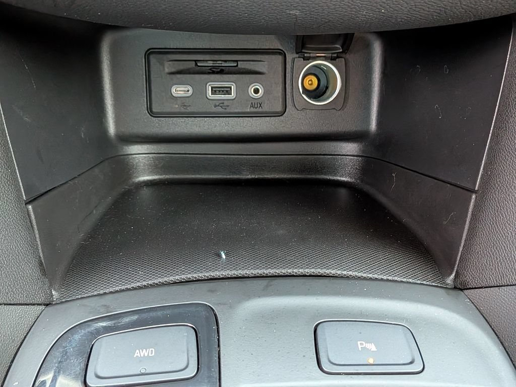 Used 2023 Chevrolet Equinox RS AWD/4WD image 33
